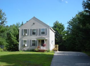 3 Cathedral Dr, Steep Falls, ME 04085