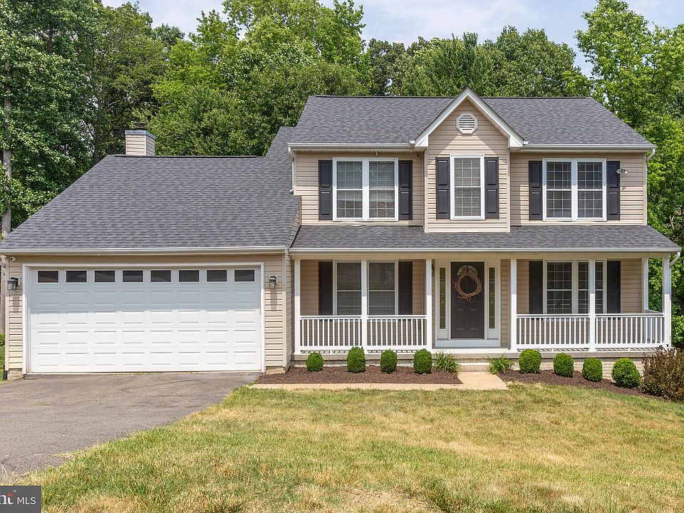 1st image of 13 Lynchester Dr