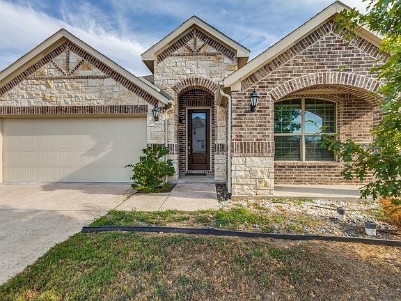 2nd image of 1626 Hope Ln