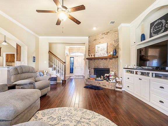 5th image of 103 Brandy Ln