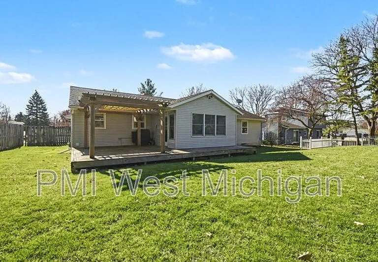 6593 Crownpointe Dr SW — Photo 24