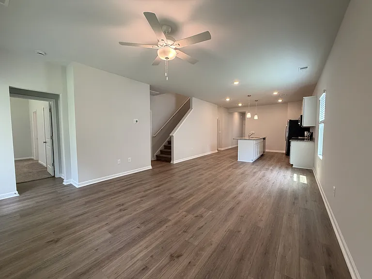 512 Outpost Way — Photo 8