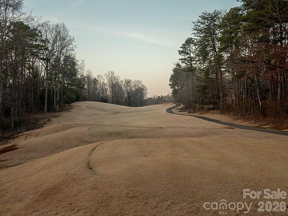 3rd image of 0 Plantation Dr