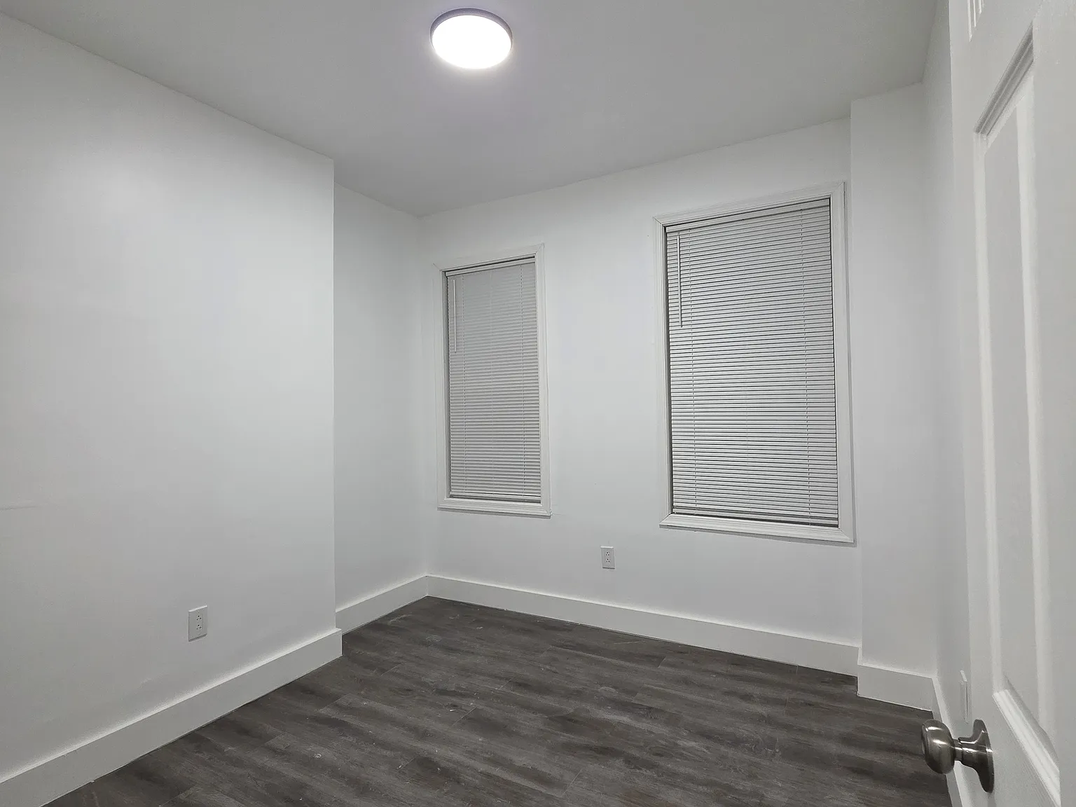 1641 W Huntingdon St — Photo 4