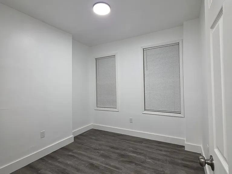 1641 W Huntingdon St #2 — Photo 3