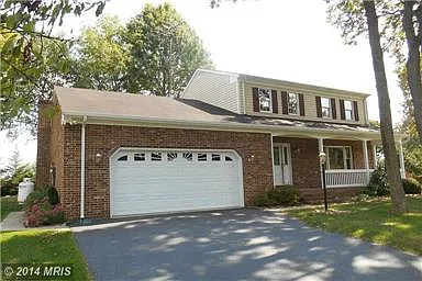130 Tudor Dr photo 1