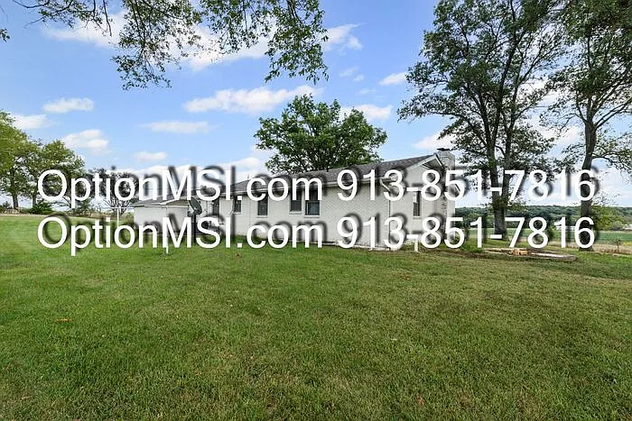 188 N 1600th Rd — Photo 36
