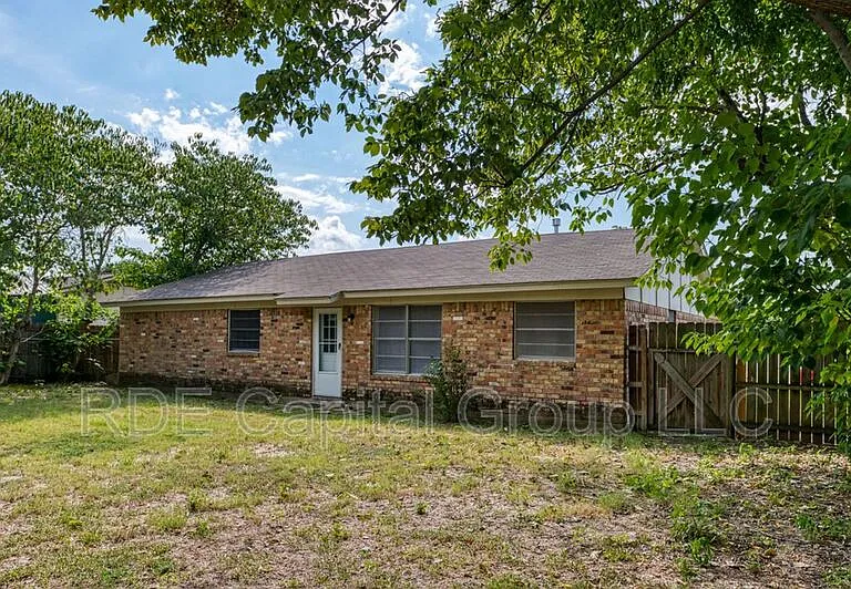 8013 Emerald Hills Way — Photo 26