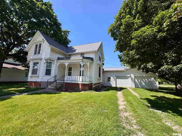 106 E Main St, Industry, IL 61440