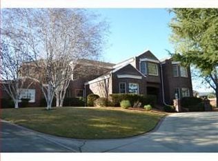 20680 Leonard Rd, Saratoga, CA 95070