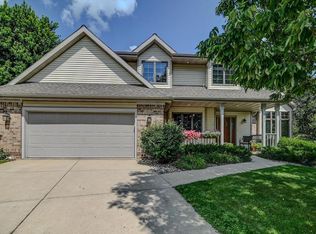 7486 Pucoon Cir, Middleton, WI 53562