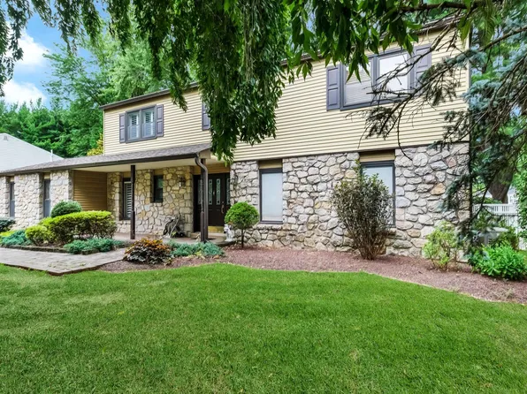 61 Poplar Dr, Richboro, PA 18954