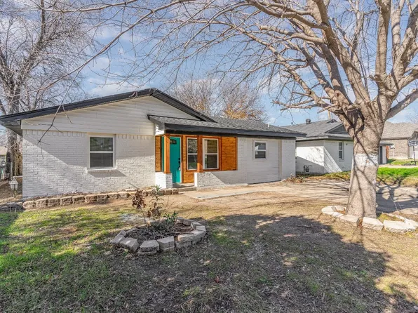 413 SW 14th St, Grand Prairie, TX 75051