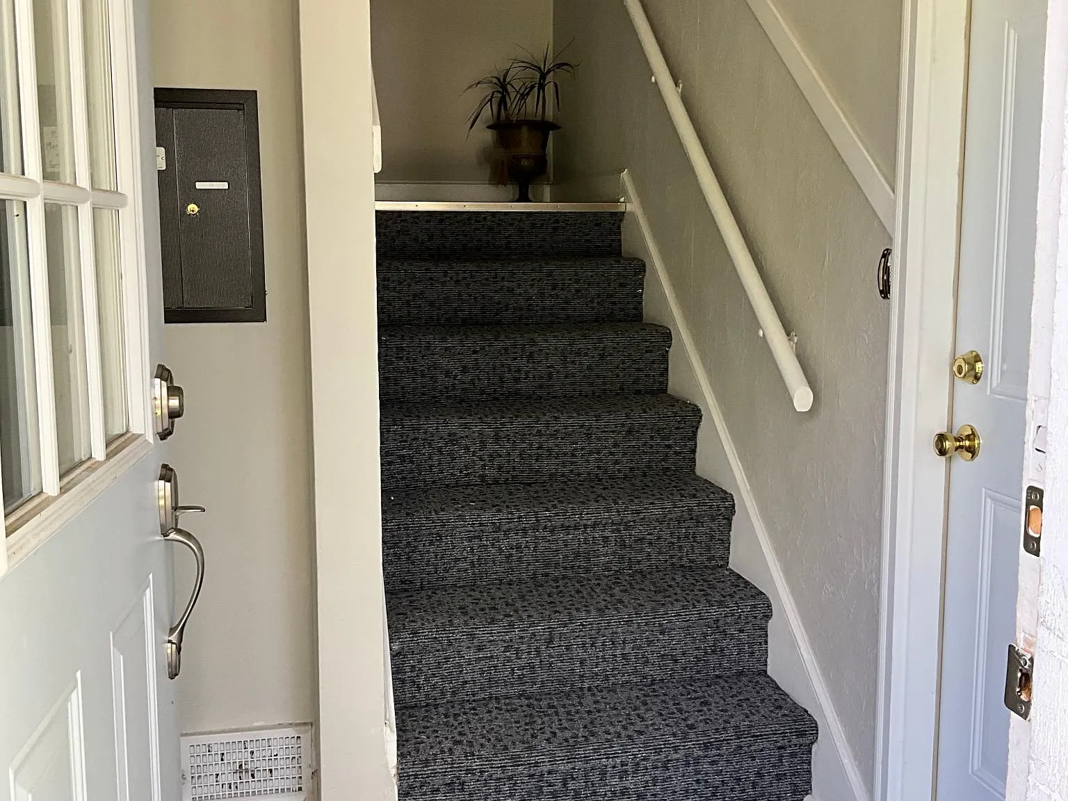 1 bed, 775 sqft, $990 — Photo 3