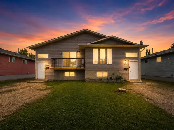 200 N Fonda Dr SE, Calgary, AB T2A 6E6