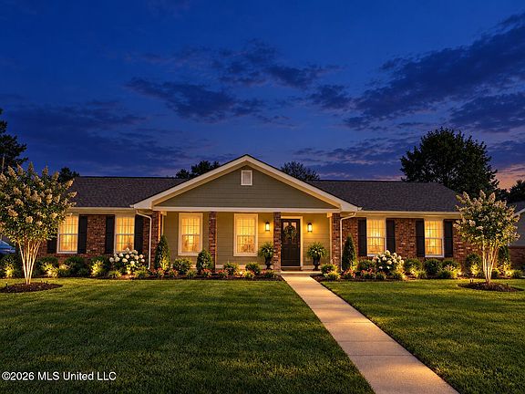 2nd image of 500 Mimosa Ln