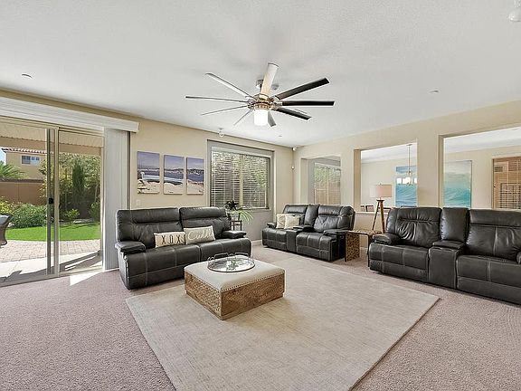 5th image of 2969 Brackendale Ave