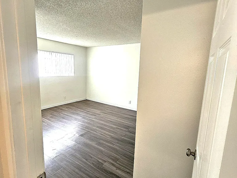 Old Mill Apartments — Photo 19