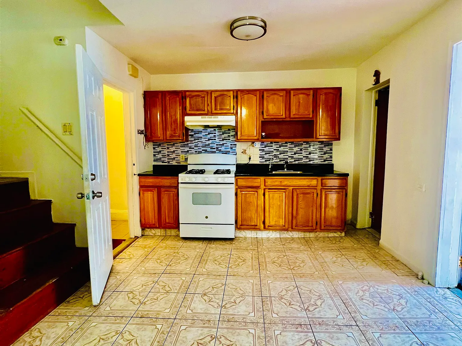 4 bed, 1.0 bath, $3,300 — Photo 1
