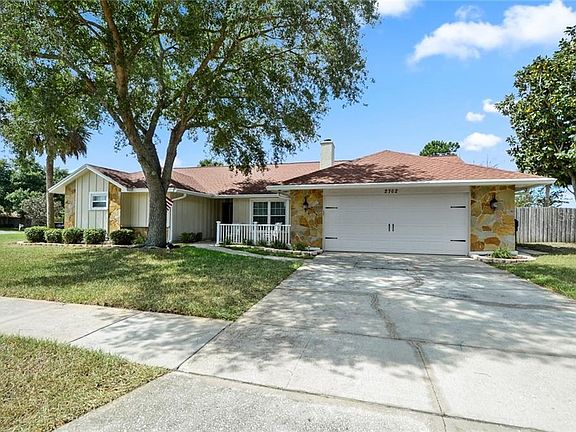 3rd image of 2702 Kenora Ct
