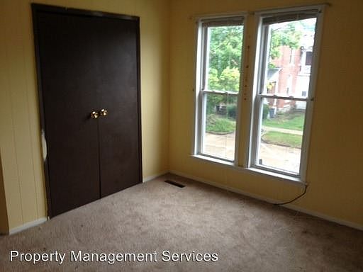5th image of 119 E Washington St #3349240