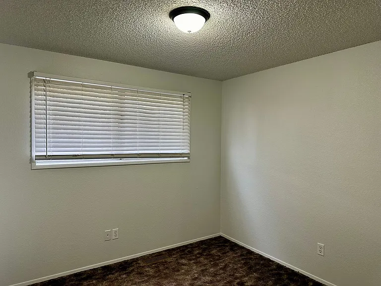 1835 Dawn Ct — Photo 12