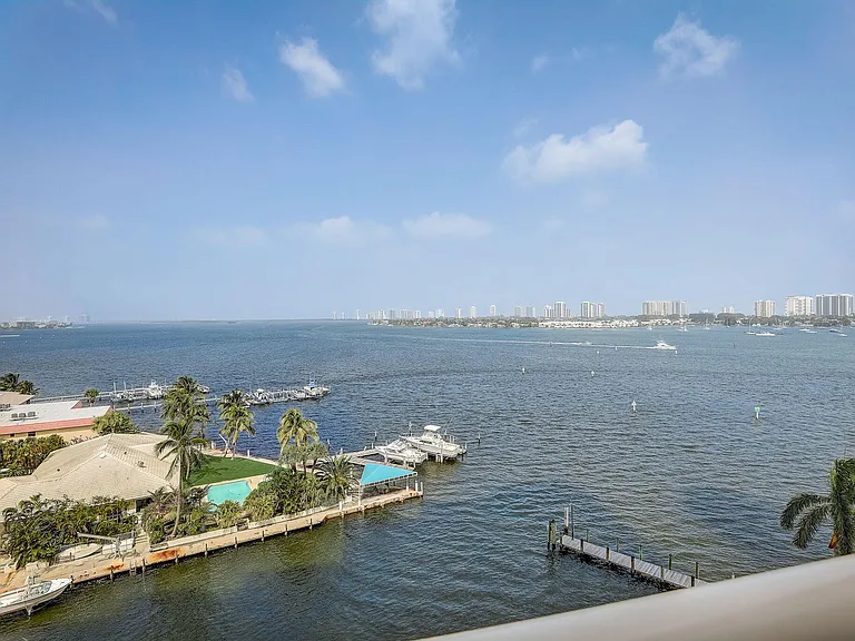 2650 Lake Shore Dr #804 — Photo 45