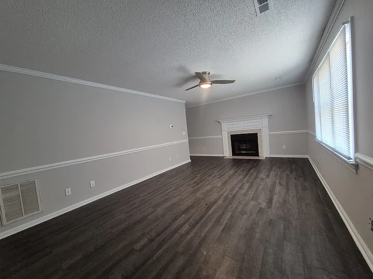 2909 A Cedar Creek Rd — Photo 3