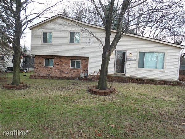 1st image of 37662 Beechwood St