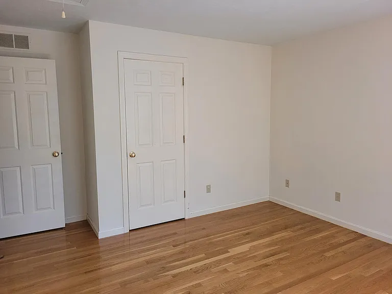 2399 Bay Rd — Photo 16