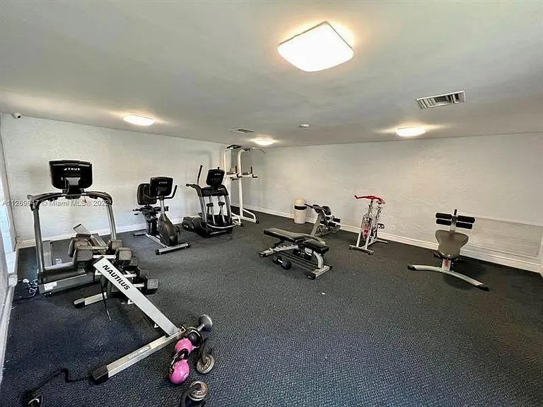 500 NE 2nd St #215 — Photo 21