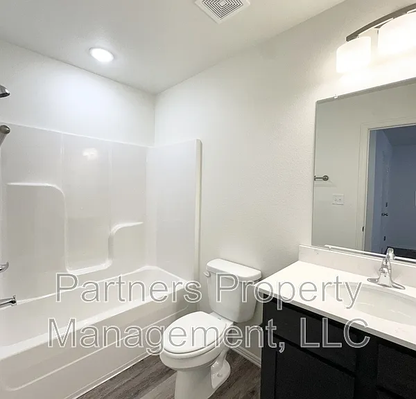 821 S Benchmark Ln #2 — Photo 16