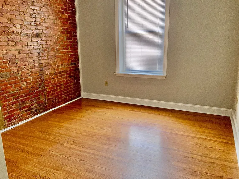 4813 Baltimore Ave — Photo 9
