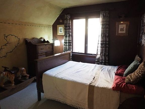 Main house bedroom
