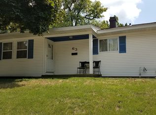 63 Wren Rd, Carpentersville, IL 60110