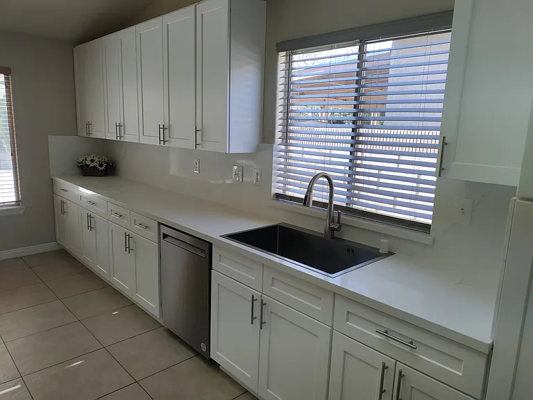 2614 Sycamore Ln — Photo 6