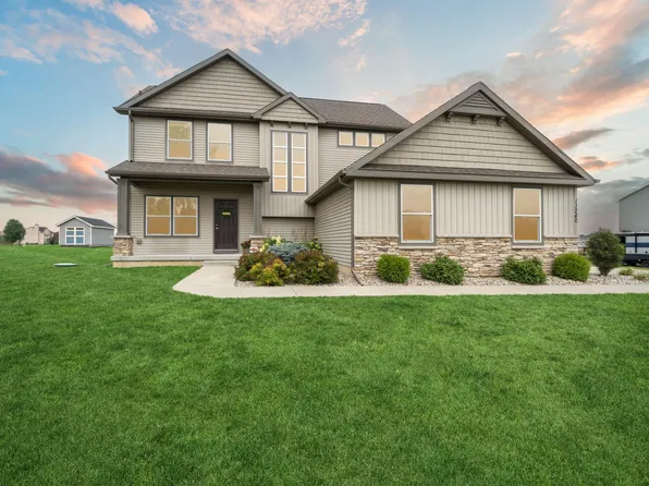 11240 Sand Hill Dr, Grass Lake, MI 49240