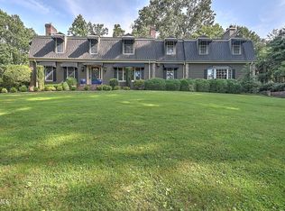 733 Windmill Cir, Bristol, VA 24201