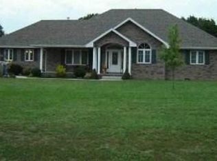 18050 Old Walnut Rd, Lebanon, MO 65536