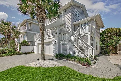 1766 Beach Ave Photo 1 1766 Beach Ave Photo 1