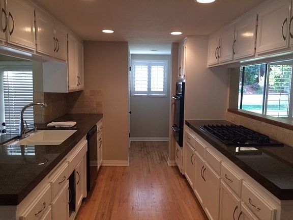 5th image of 5605 Calle Mayor