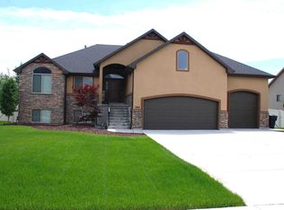 765 W 2825 N, Pleasant View, UT 84414