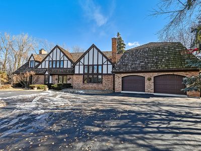 803 Merry Ln, Oak Brook, IL, 60523