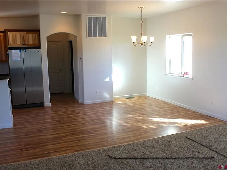 1394 Kremer Dr — Photo 7