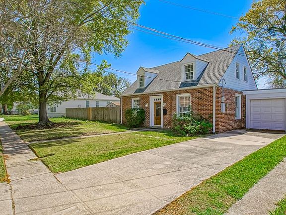 3rd image of 4622 Rosedale Dr
