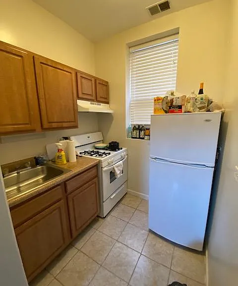 5206 S Harper Ave #2A — Photo 3