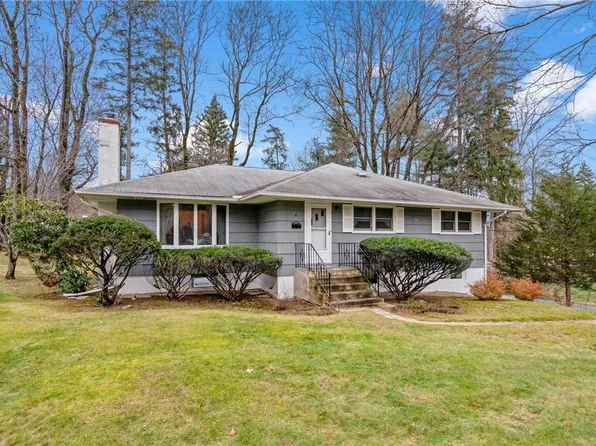 4 Pinecrest, Warwick, NY 10990