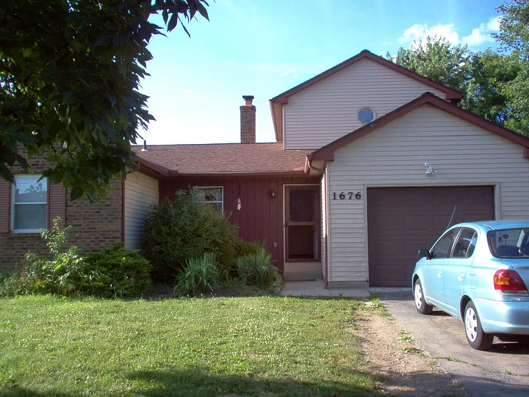 1678 Hightower Dr — Photo 1