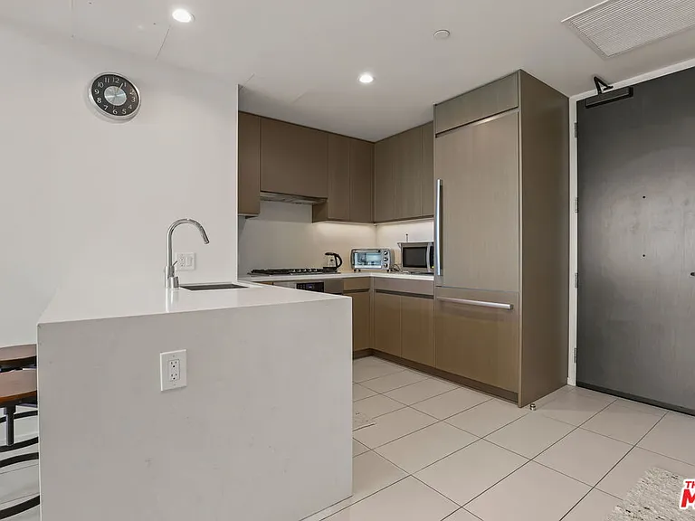 889 Francisco St #2602 — Photo 12