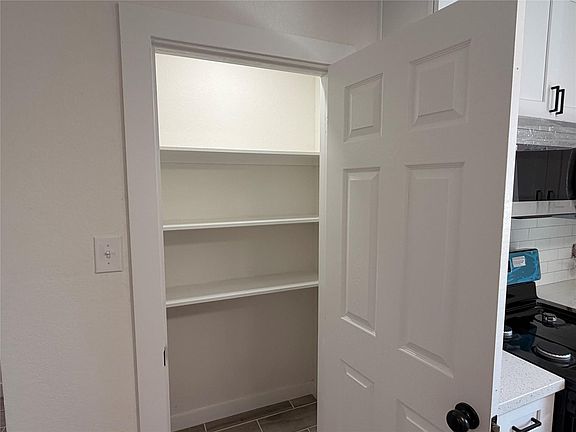 4th image of 5842 Beldart St